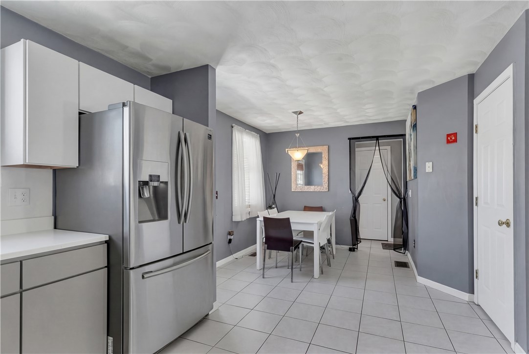 414 Rhode Island Avenue Woonsocket, RI 02895 - Photo 4 of 39