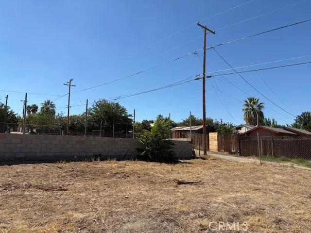 $29,999 | 429 E Street, Taft, CA 93268