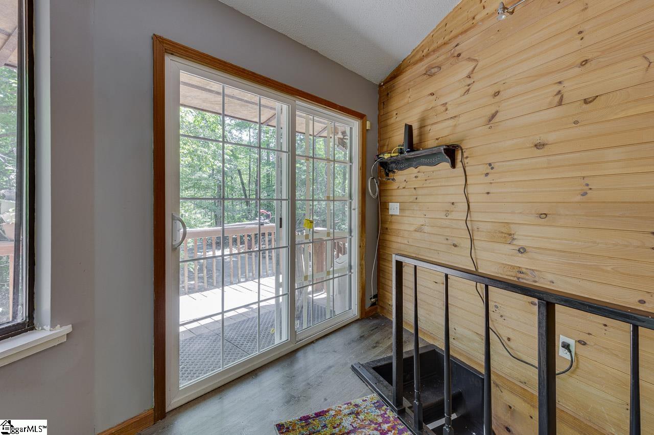 145 Hidden Valley Road Marietta, SC 29661 - Photo 15 of 37