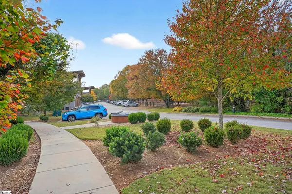 $335,000 | 806 Green Avenue, Unit 102, Greenville, SC 29605