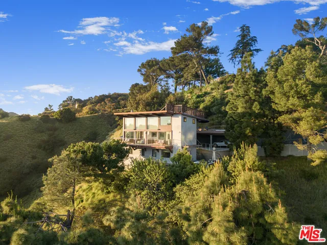 a view of a building