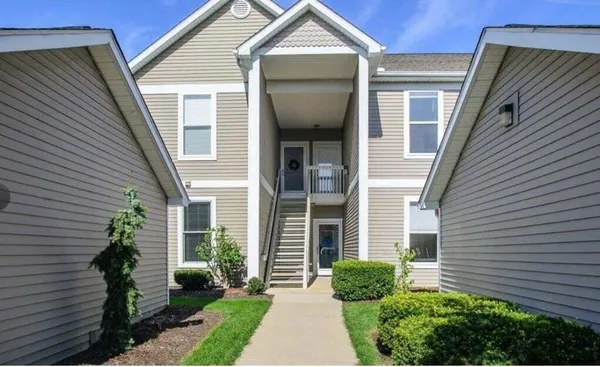 $2,000 | 1430 Fox Pointe Circle, Unit : 43, Ann Arbor, MI 48108