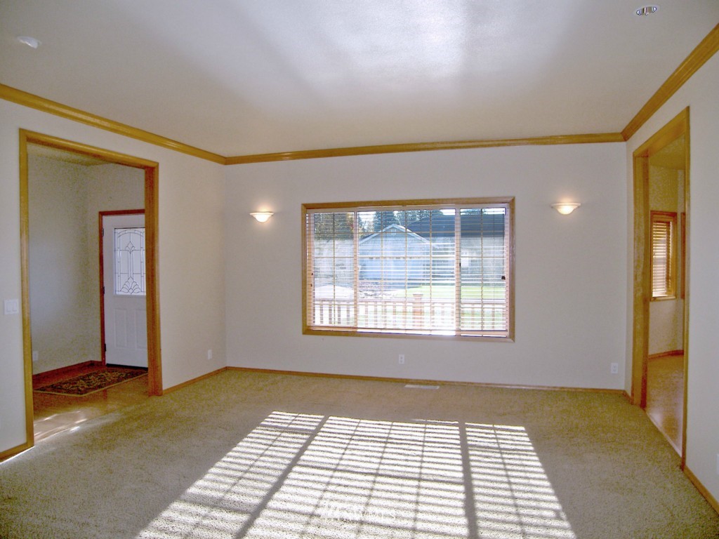 720 West Del Ray Road Lynden, WA 98264 - Photo 3 of 24