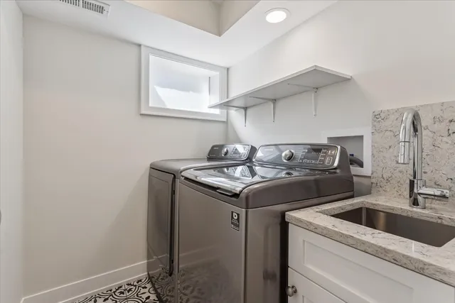 $2,888,000 | 331 Sheridan Road, Winnetka, IL 60093