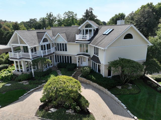 $2,760,000 | 331 Sheridan Road, Winnetka, IL 60093