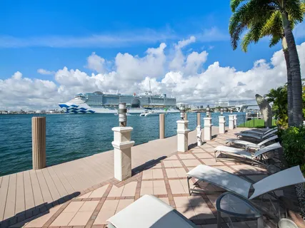 $6,950,000 | 1965 Southeast 21st Avenue, Fort Lauderdale, FL 33316