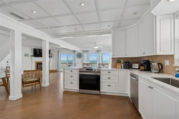 $15,000 | 8432 West Gulf Boulevard, Unit SAILFISH, Treasure Island, FL 33706