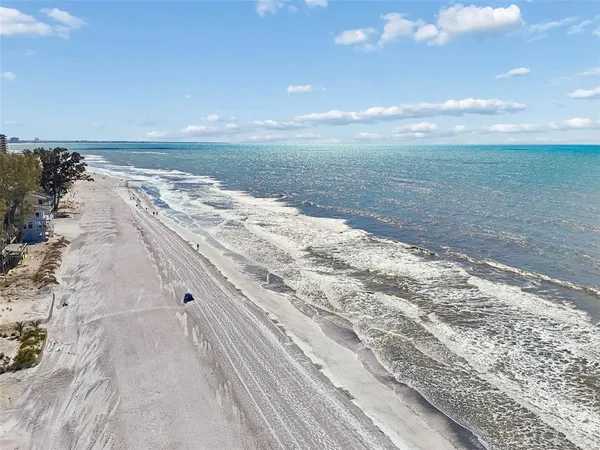 $15,000 | 8432 West Gulf Boulevard, Unit SAILFISH, Treasure Island, FL 33706