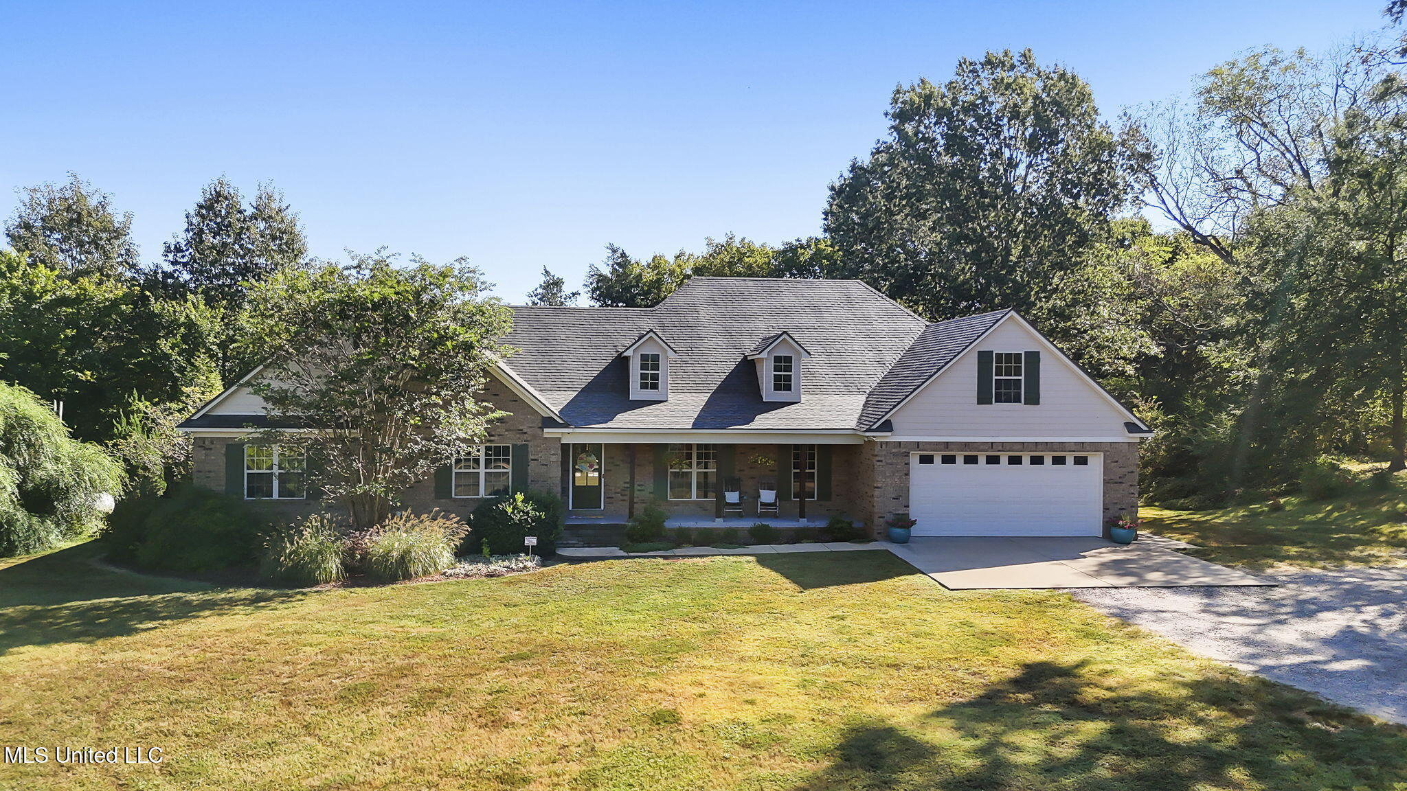 5916 Smith Road Coldwater, MS 38618 - Photo 2 of 47 Front View