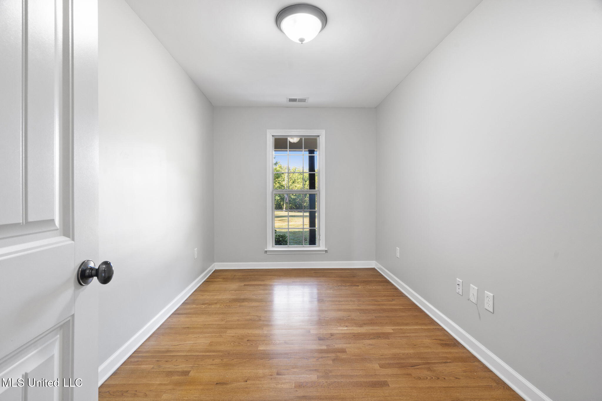 5916 Smith Road Coldwater, MS 38618 - Photo 28 of 47 Office