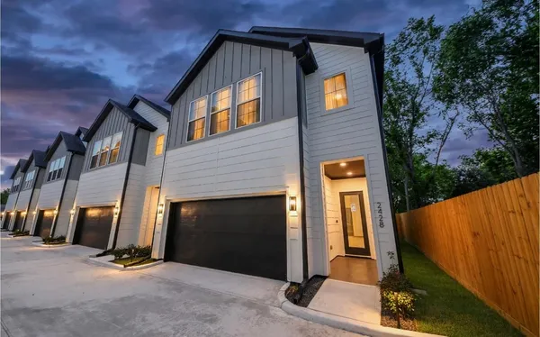 $325,000 | 2428 Harrington Street, Houston, TX 77026