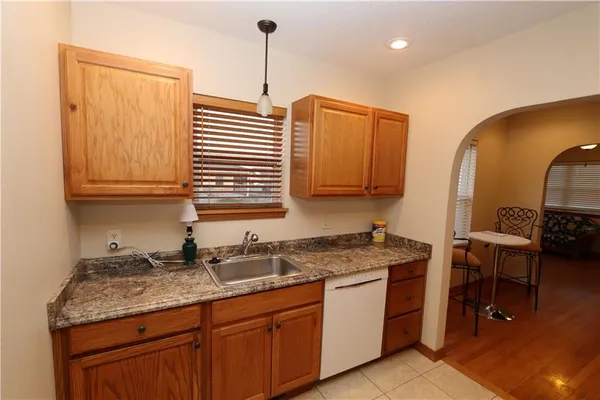 $179,900 | 2402 South Kentucky Avenue, Joplin, MO 64804