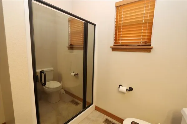 $179,900 | 2402 South Kentucky Avenue, Joplin, MO 64804