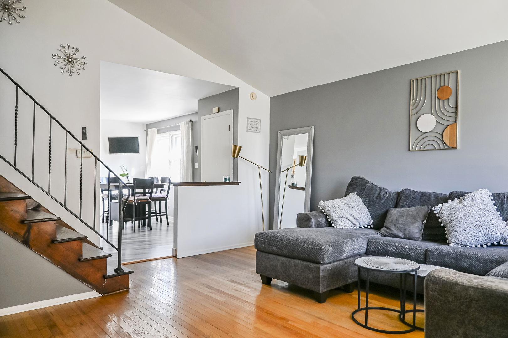 15115 Springfield Avenue Midlothian, IL 60445 - Photo 3 of 18 a living room with furniture and wooden floor