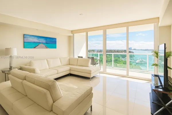 $4,800 | 100 Bayview Drive, Unit 1026, Sunny Isles Beach, FL 33160