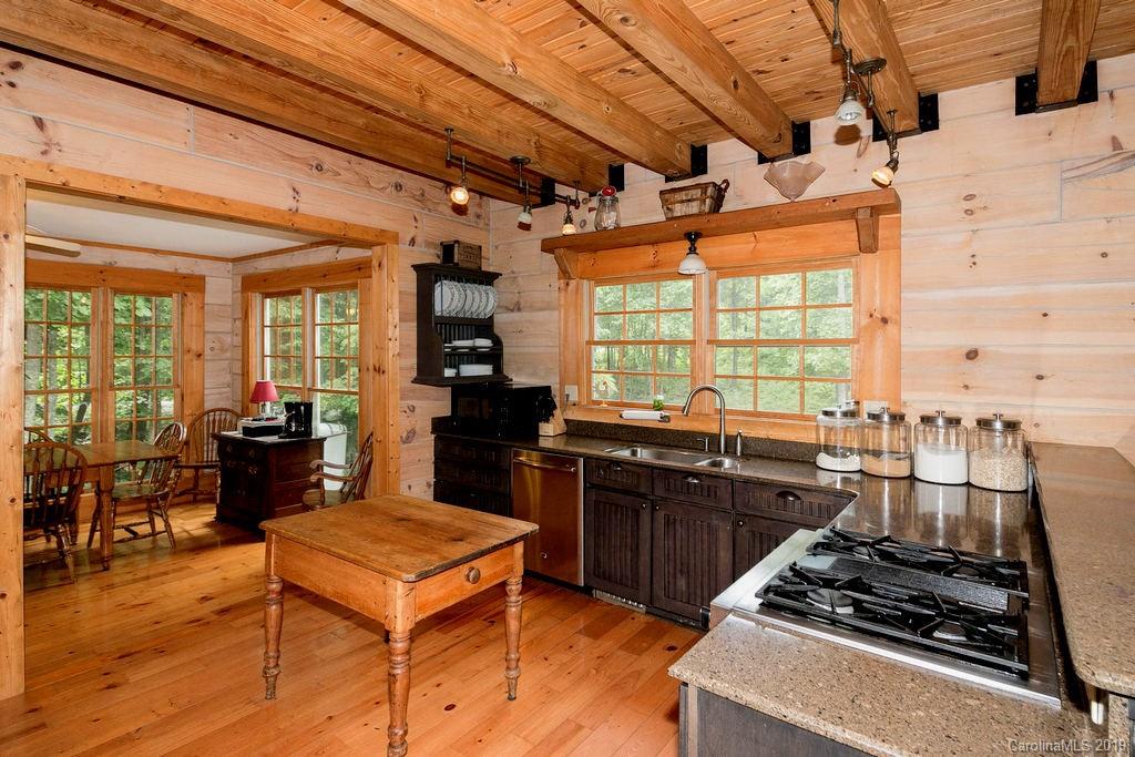 40 Butler Ridge Hendersonville, NC 28792 - Photo 9 of 24 Gallery Image 9