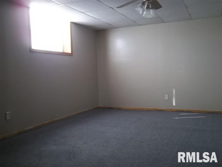 1500 11th Street Northwest Clinton, IA 52732 - Photo 19 of 20