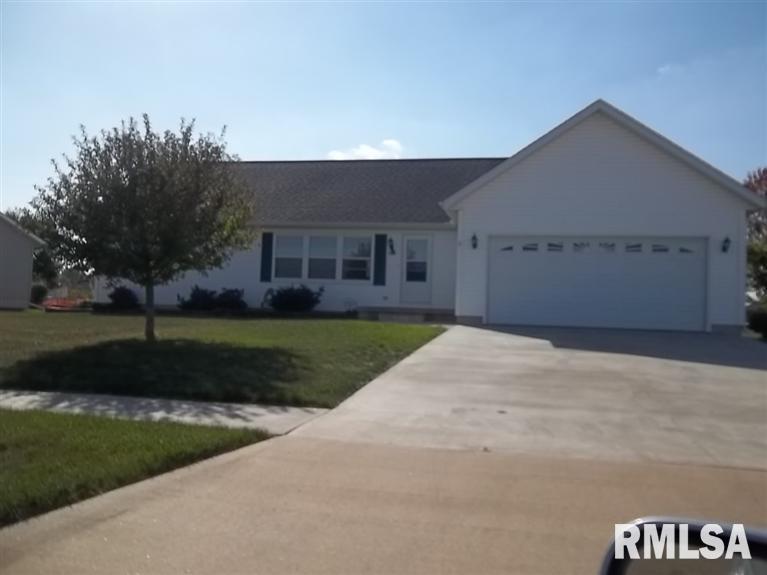 1500 11th Street Northwest Clinton, IA 52732 - Photo 2 of 20