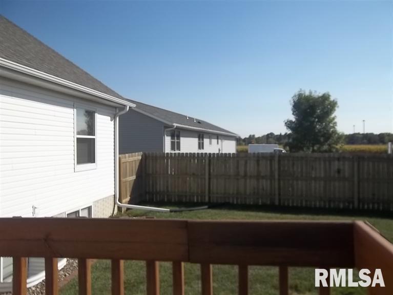 1500 11th Street Northwest Clinton, IA 52732 - Photo 4 of 20