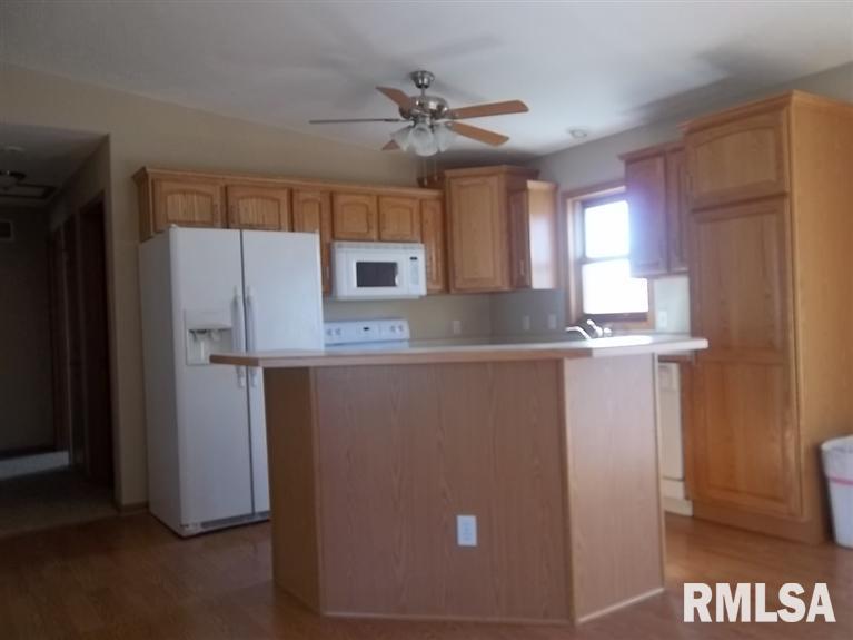 1500 11th Street Northwest Clinton, IA 52732 - Photo 8 of 20