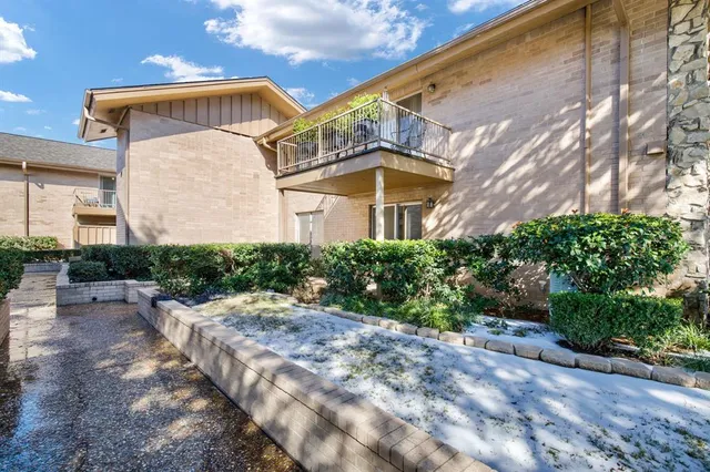 $239,000 | 11338 Park Central Place, Unit B, Dallas, TX 75230