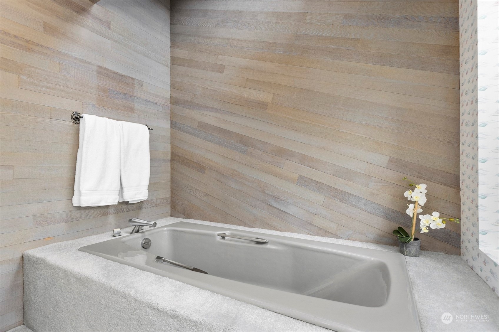 623 Briar Road Bellingham, WA 98225 - Photo 23 of 40 a bathroom with a tub sitting next to a sink