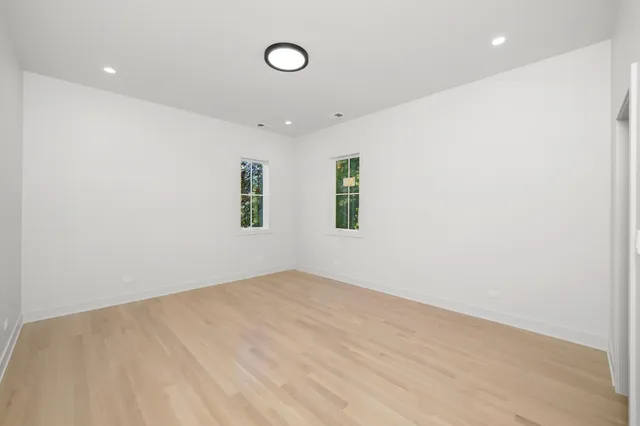 $1,895,000 | 1037 Belleforte Avenue, Oak Park, IL 60302