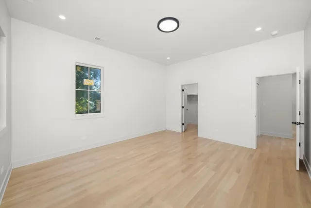 $1,895,000 | 1037 Belleforte Avenue, Oak Park, IL 60302