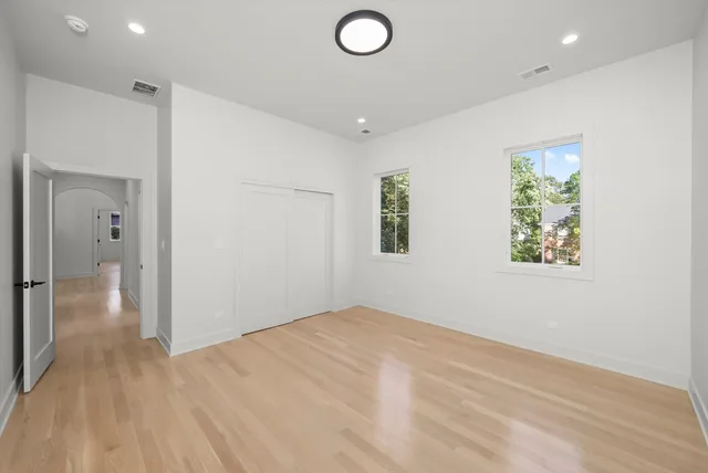 $1,895,000 | 1037 Belleforte Avenue, Oak Park, IL 60302