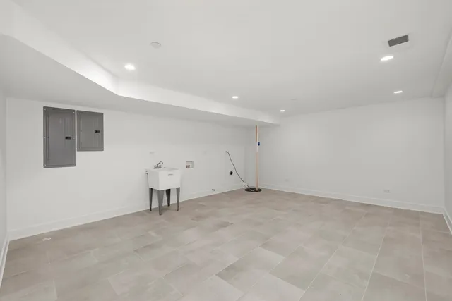 $1,895,000 | 1037 Belleforte Avenue, Oak Park, IL 60302