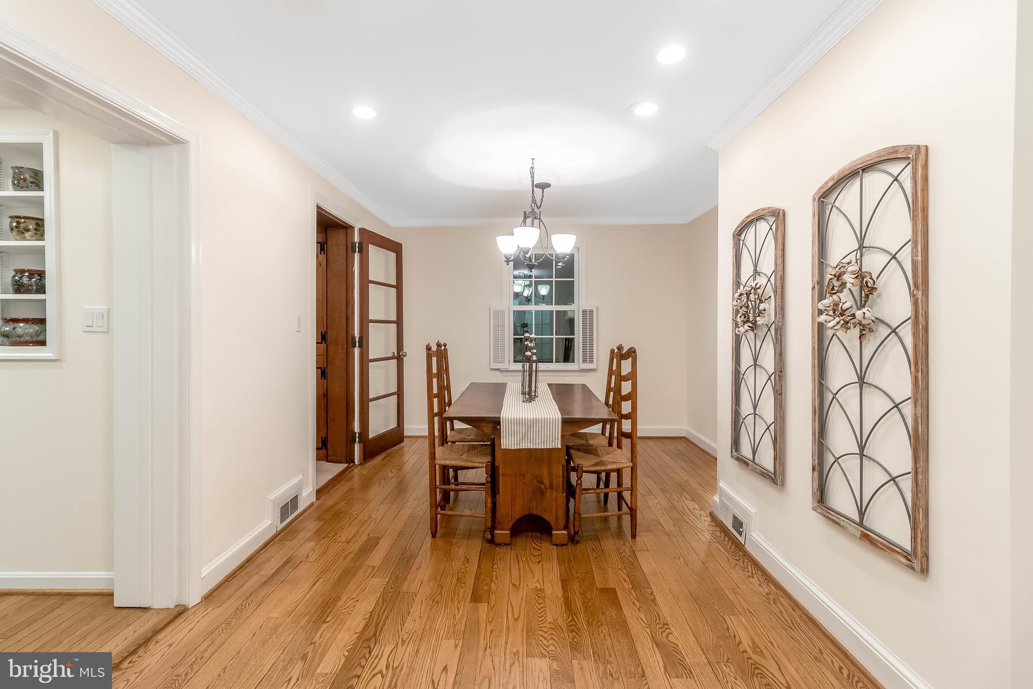 4428 Park Road Alexandria, VA 22312 - Photo 12 of 56 Gallery Image 12