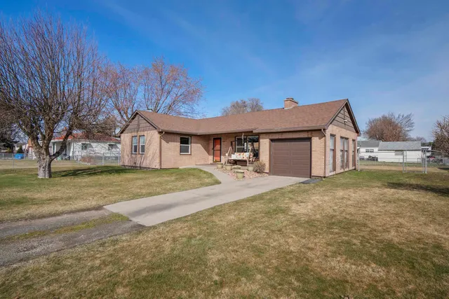 $399,900 | 16427 East Riverside Avenue, Spokane Valley, WA 99037