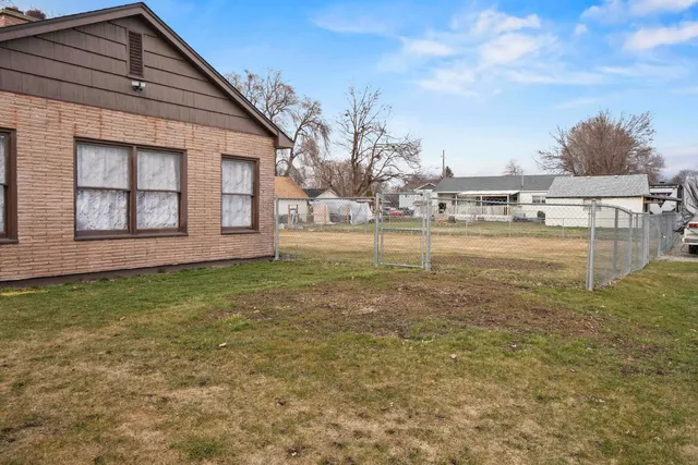 $399,900 | 16427 East Riverside Avenue, Spokane Valley, WA 99037