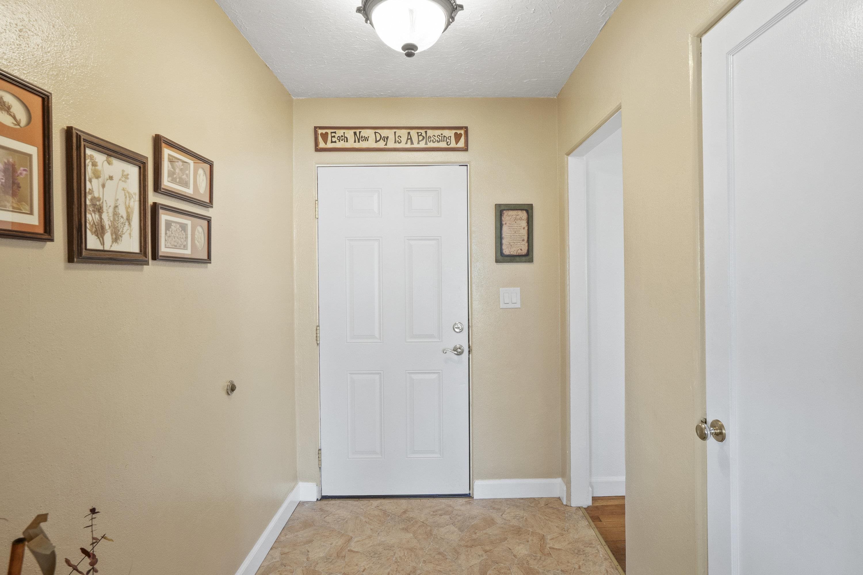 16427 East Riverside Avenue Spokane Valley, WA 99037 - Photo 5 of 45