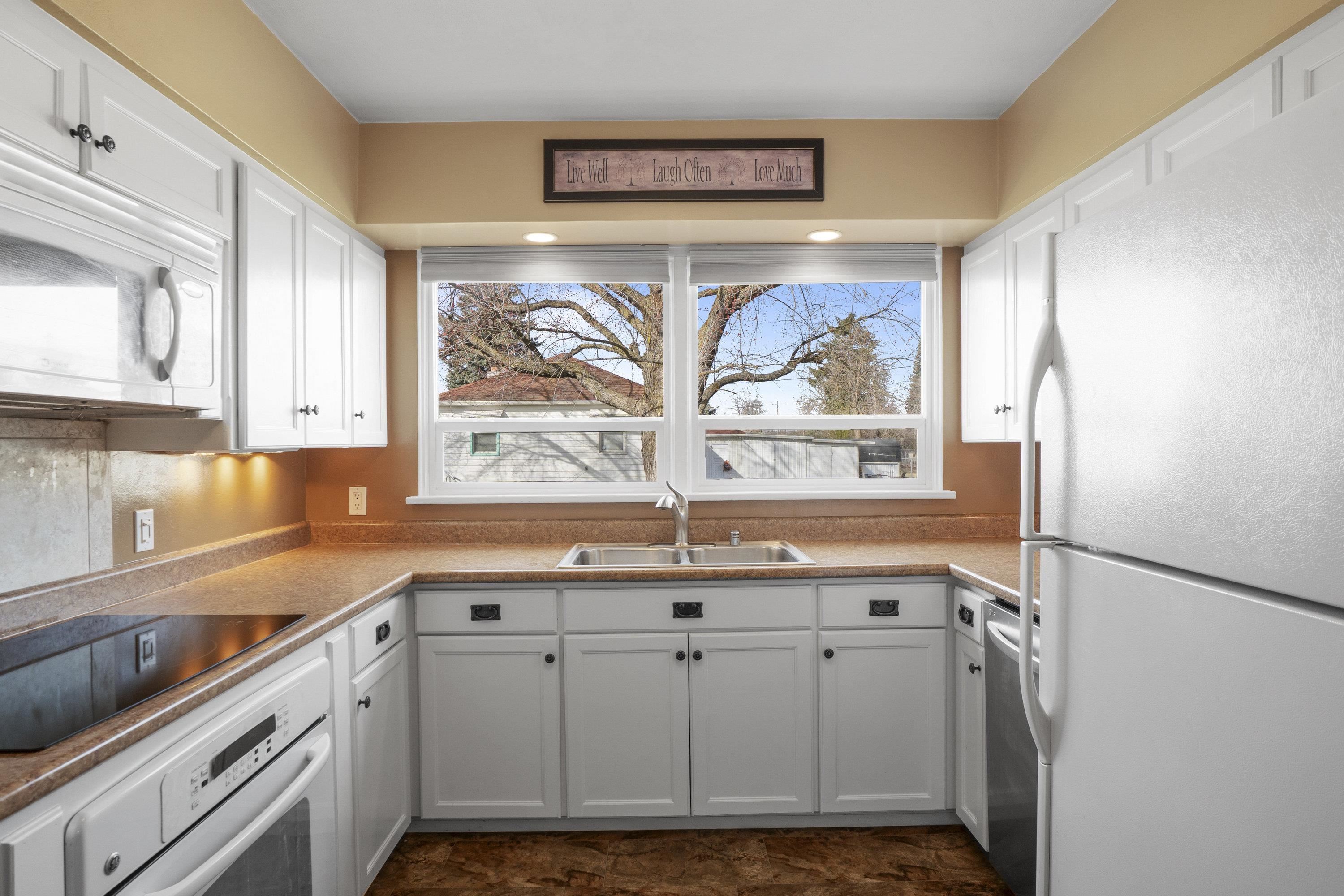 16427 East Riverside Avenue Spokane Valley, WA 99037 - Photo 10 of 45