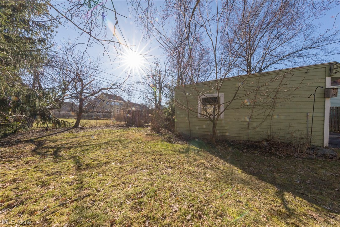 3996 Rosemond Road Cleveland Heights, OH 44121 - Photo 27 of 29 A look at the grass lawn of the rear garden