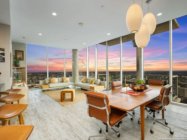 $725,000 | 610 East Market Street, Unit 2807, San Antonio, TX 78205