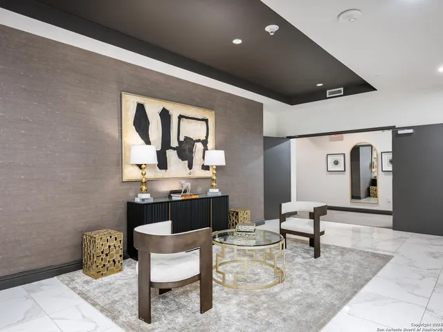 $725,000 | 610 East Market Street, Unit 2807, San Antonio, TX 78205