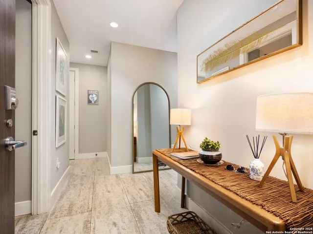 $725,000 | 610 East Market Street, Unit 2807, San Antonio, TX 78205