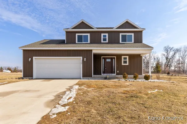 $389,900 | 5268 North Point Drive, Pierson, MI 49339