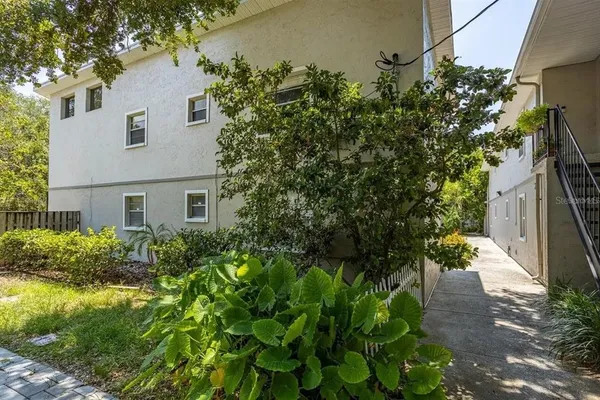 $2,200 | 1011 South Moody Avenue, Unit 12, Tampa, FL 33629