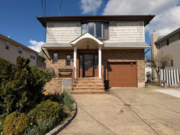 $1,188,888 | 208 Doris Avenue, Franklin Square, NY 11010