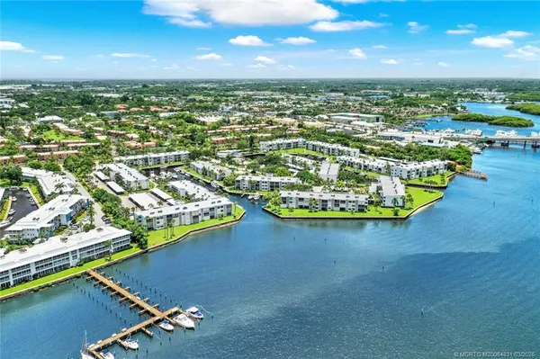$2,650 | 1950 Southwest Palm City Road, Unit 4201, Stuart, FL 34994