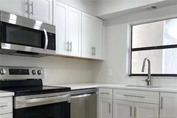 $2,650 | 1950 Southwest Palm City Road, Unit 4201, Stuart, FL 34994