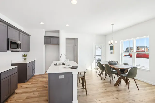 $400,000 | 1498 Olde Highlander Drive, Oconomowoc, WI 53066