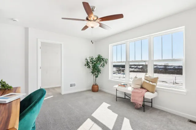 $400,000 | 1498 Olde Highlander Drive, Oconomowoc, WI 53066