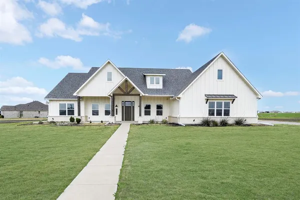 $680,000 | 4929 Caddo Xing Drive, Caddo Mills, TX 75135