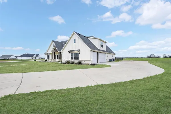 $680,000 | 4929 Caddo Xing Drive, Caddo Mills, TX 75135
