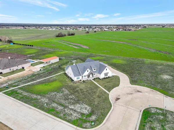 $680,000 | 4929 Caddo Xing Drive, Caddo Mills, TX 75135