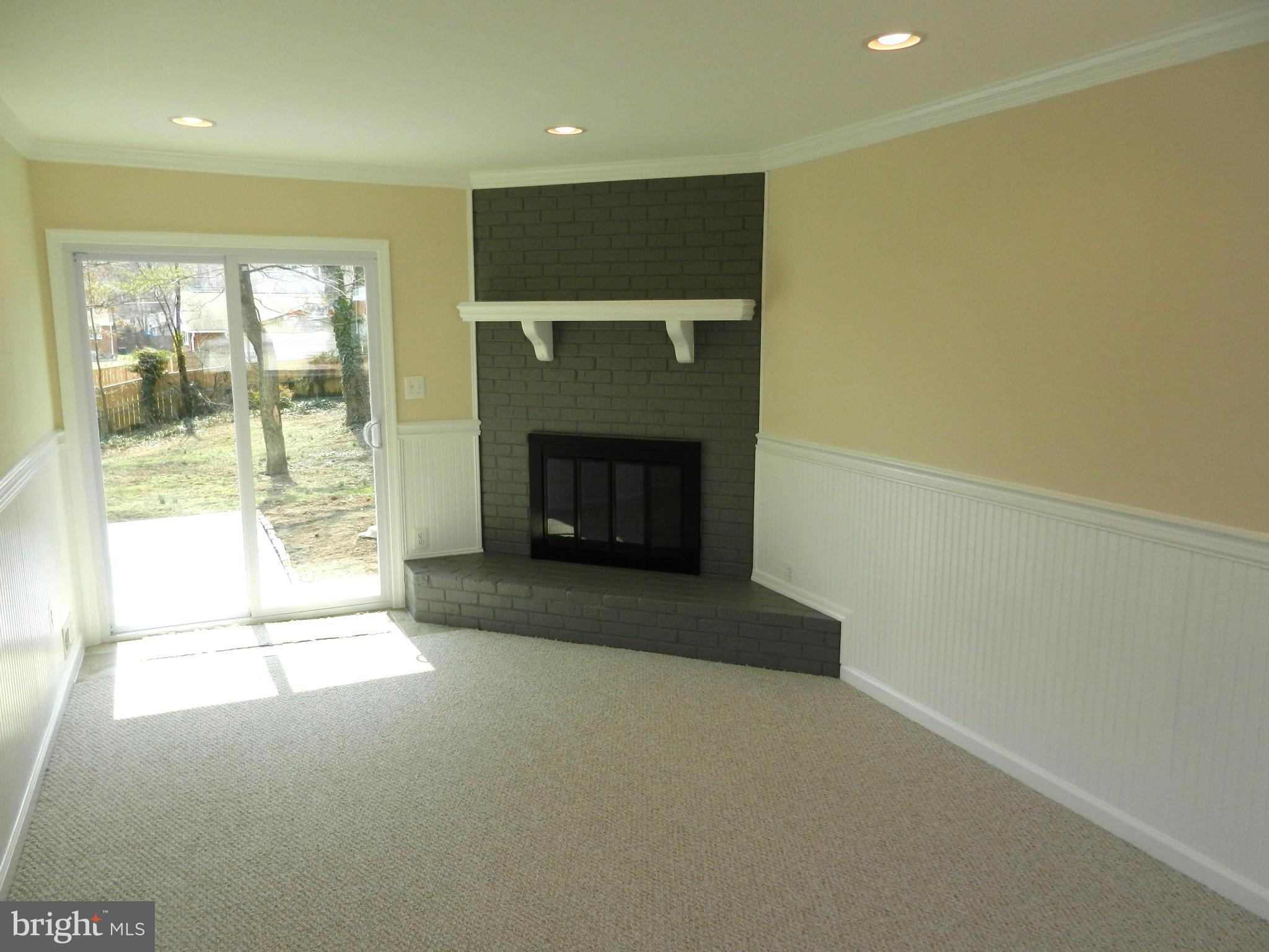 7108 Reservoir Road Springfield, VA 22150 - Photo 11 of 30 Family Room